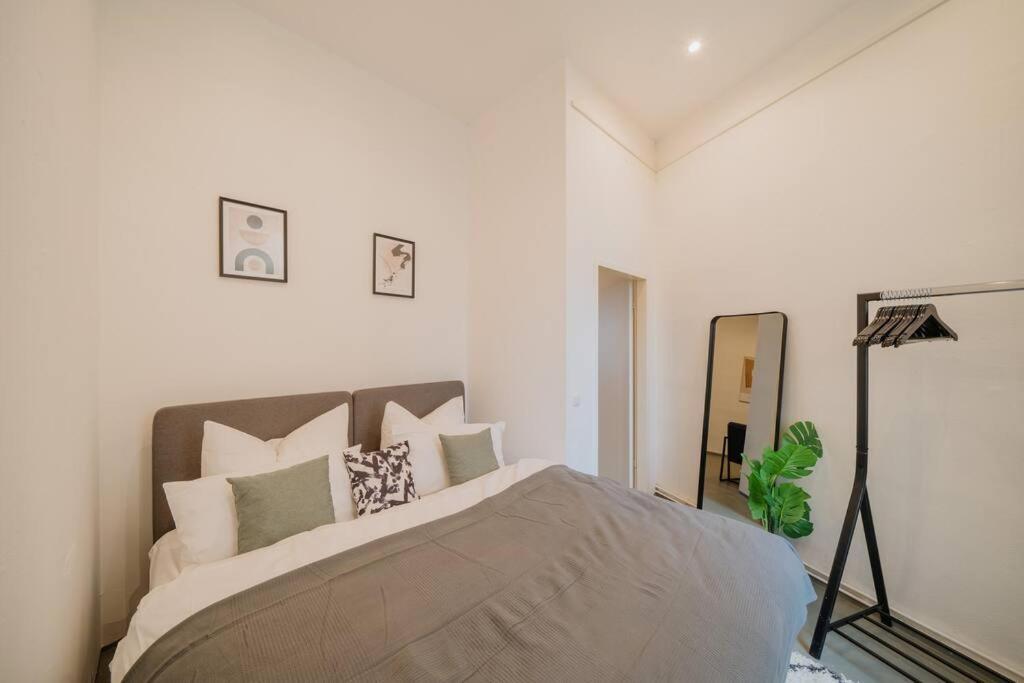 New 130m², Lounge Room, Im Herzen Berlins Appartement *